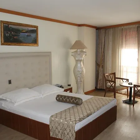 Galata Palace Hotel 3*